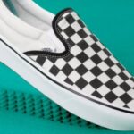 【VANS（バンズ）チェック柄スリッポン レビュー】USA企画のクラシックな厚底シューズ【履き心地・サイズ感・魅力】