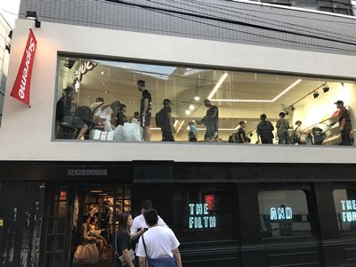 Supremeの実店舗